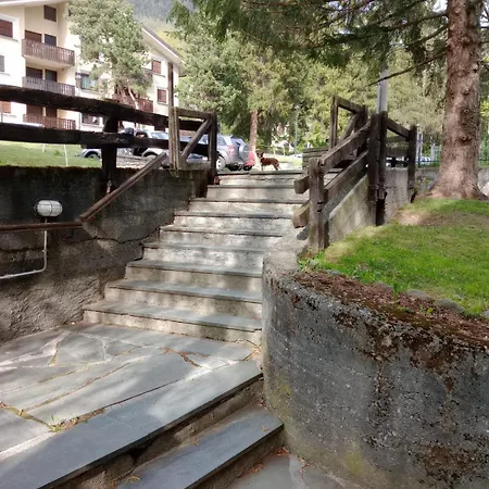 Spazioso Vicino Al Centro Appartamento